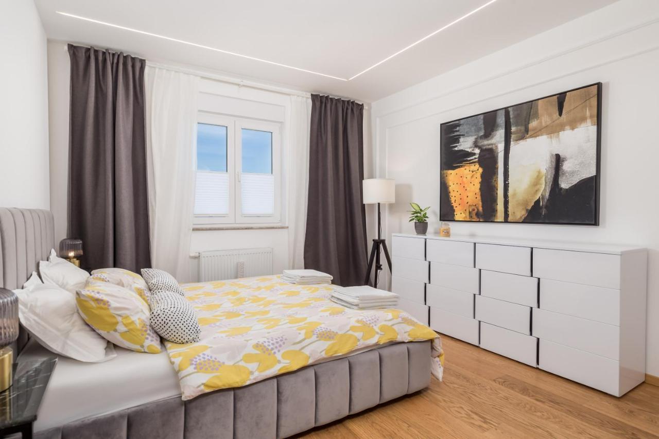 Gallery Apartment Megan2 With Parking Kastav Exterior foto